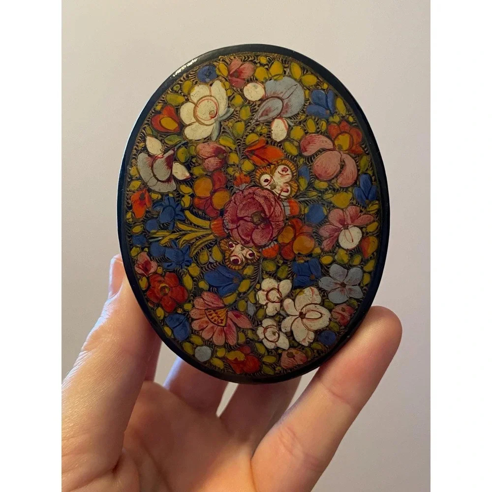 Vintage Kashmir India Hand Painted Floral Papier Mache Trinket Box Oval Lacquer